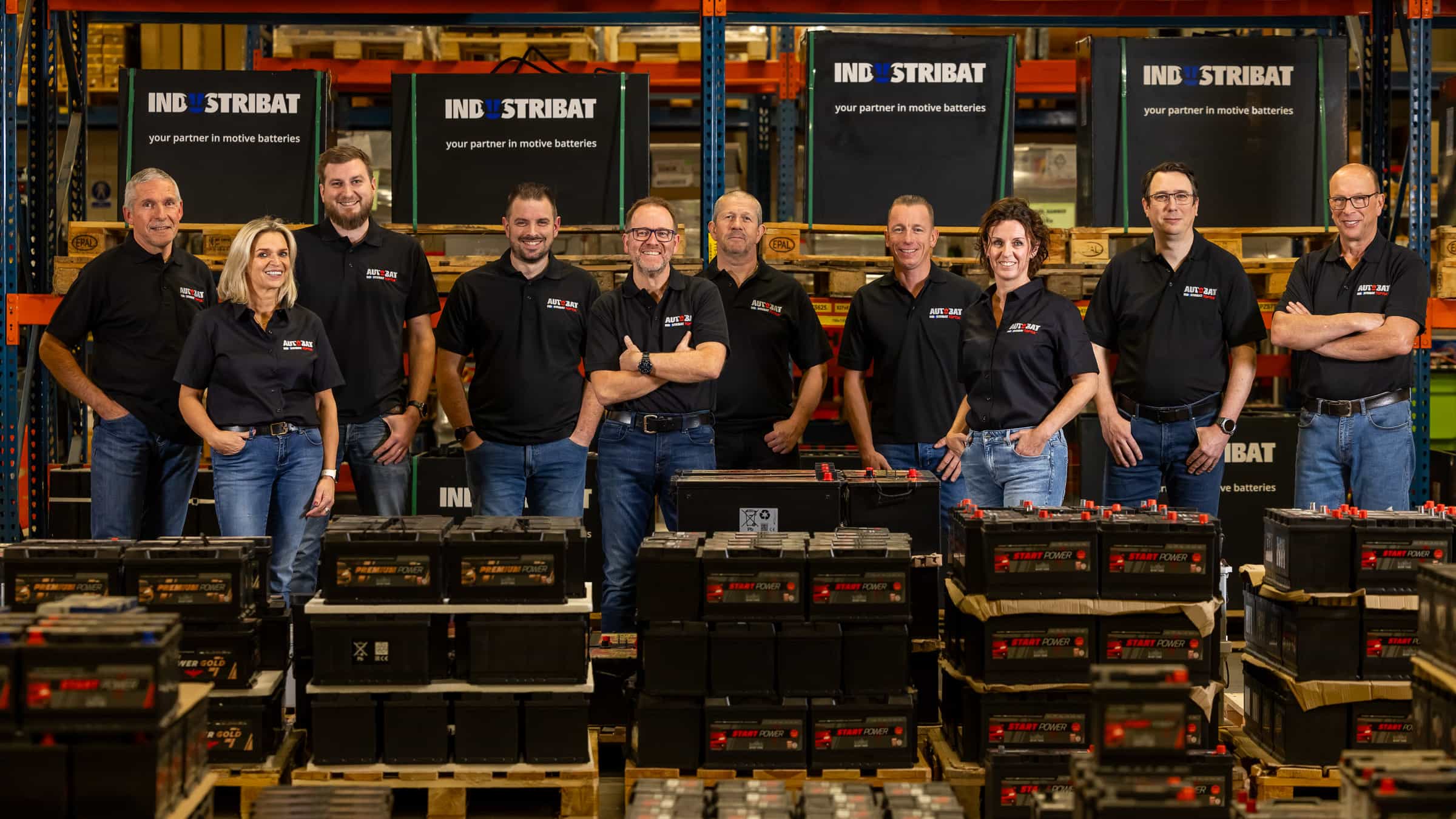 Groepsfoto van het Industribat team.
